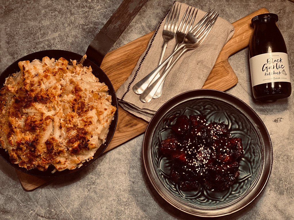 Amazing Smoked Pork Belly with Mac and Cheese Serves 4 8